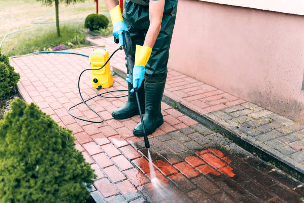 Best Garage Pressure Washing  in Farwell, TX
